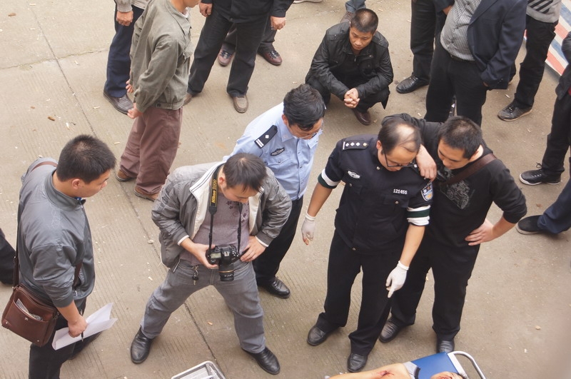 尸解现场.jpg